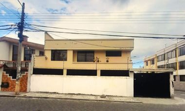 Casa rentera de venta, Sur de Quito, sector Santa Rita