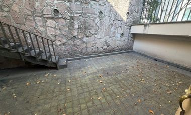 Casa en Renta Bosques de Las Lomas Terraza Amplia Techada P/Remodelar Dos Accesos