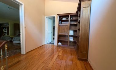 Casa en Renta Bosques de Las Lomas Terraza Amplia Techada P/Remodelar Dos Accesos