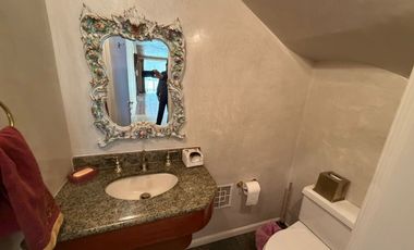 Casa en Renta Bosques de Las Lomas Terraza Amplia Techada P/Remodelar Dos Accesos