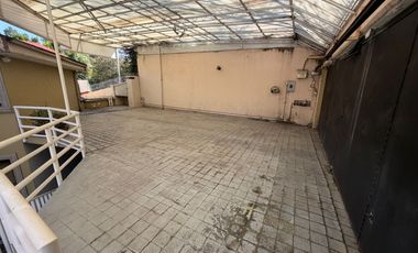 Casa en Renta Bosques de Las Lomas Terraza Amplia Techada P/Remodelar Dos Accesos