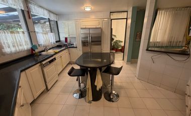 Casa en Renta Bosques de Las Lomas Terraza Amplia Techada P/Remodelar Dos Accesos