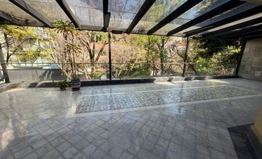 Casa en Renta Bosques de Las Lomas Terraza Amplia Techada P/Remodelar Dos Accesos