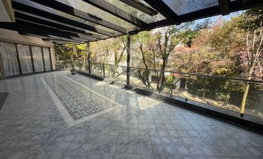 Casa en Renta Bosques de Las Lomas Terraza Amplia Techada P/Remodelar Dos Accesos