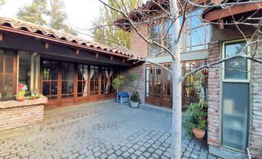 OPORTUNIDAD VALOR BAJO TASACION. Algarrobal 1, 4D 4B, estar, servicios más taller con baño 264 mts en 5.017 de terreno