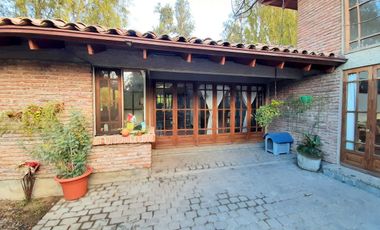 OPORTUNIDAD VALOR BAJO TASACION. Algarrobal 1, 4D 4B, estar, servicios más taller con baño 264 mts en 5.017 de terreno