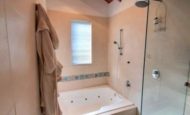 OPORTUNIDAD VALOR BAJO TASACION. Algarrobal 1, 4D 4B, estar, servicios más taller con baño 264 mts en 5.017 de terreno