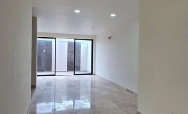 CASA EN VENTA EN FRACCIONAMIENTO BE ARENAL