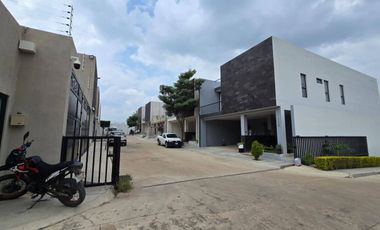 CASA EN VENTA EN FRACCIONAMIENTO BE ARENAL