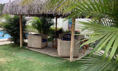 MILINA: VENDO DE OPORTUNIDAD 2 CASAS EN TERRENO DE 680 m2 A SOLO 2 CUADRAS AL MAR