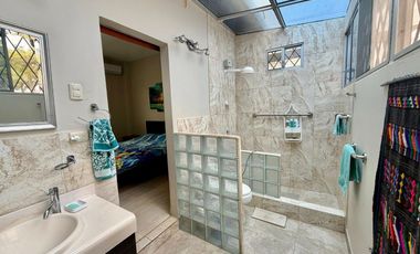 MILINA: VENDO DE OPORTUNIDAD 2 CASAS EN TERRENO DE 680 m2 A SOLO 2 CUADRAS AL MAR