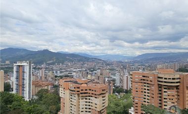 Apartamento de 3 alcobas en venta. Sabaneta, Las Lomitas