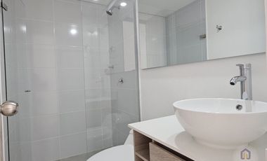 Apartamento de 3 alcobas en venta. Sabaneta, Las Lomitas