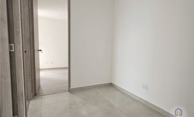 Apartamento de 3 alcobas en venta. Sabaneta, Las Lomitas