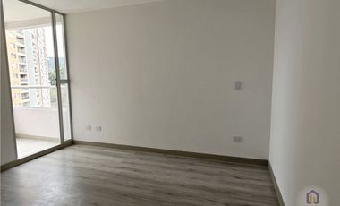 Apartamento de 3 alcobas en venta. Sabaneta, Las Lomitas