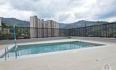 Apartamento de 3 alcobas en venta. Sabaneta, Las Lomitas