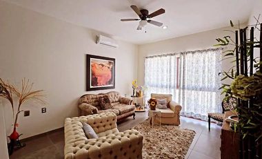 CASA EN VENTA CON ALBERCA EN ZONA DEL CAMPESTRE