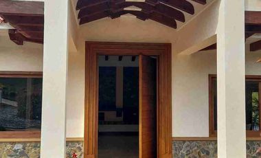 Vendo Casa finca En Santa Elena un Espacio de verdad, cerca de todo