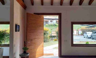 Vendo Casa finca En Santa Elena un Espacio de verdad, cerca de todo