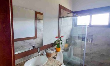 Vendo Casa finca En Santa Elena un Espacio de verdad, cerca de todo