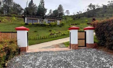 Vendo Casa finca En Santa Elena un Espacio de verdad, cerca de todo