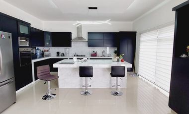 CASA EN VENTA EN FRACCIONAMIENTO EL MIRADOR