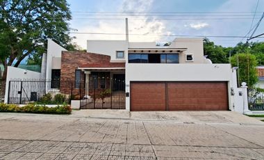 CASA EN VENTA EN FRACCIONAMIENTO FLANBOYANT