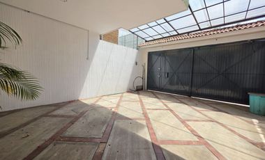 casa en bosque camelinas