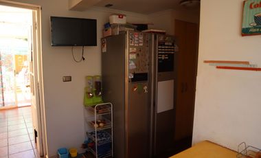 Venta amplia casa de 3 pisos en Condominio Balmaceda Sur
