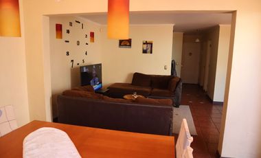 Venta amplia casa de 3 pisos en Condominio Balmaceda Sur