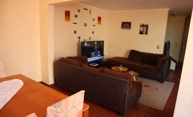 Venta amplia casa de 3 pisos en Condominio Balmaceda Sur