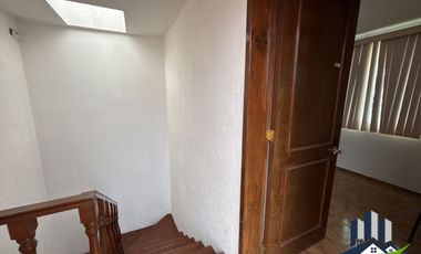 🏡 Casa en Venta – Av. Arco Sur (Zona Tecnológico)
