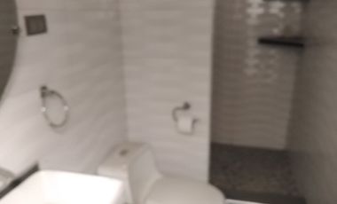 Casa como terreno  en Calle San Martin, Ate Vitarte cerca a la Muni Ate