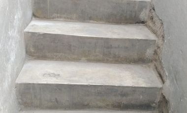 Casa como terreno  en Calle San Martin, Ate Vitarte cerca a la Muni Ate