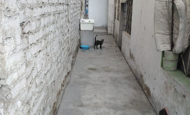 Casa como terreno  en Calle San Martin, Ate Vitarte cerca a la Muni Ate