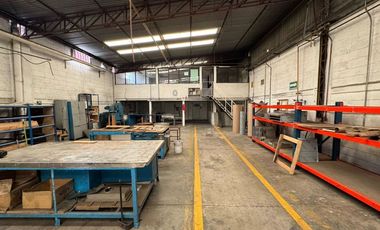 Nave Industrial en Venta | Iztacalco, CDMX | Ideal para Operación o Inversión