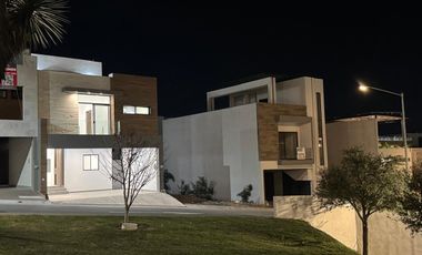 Casa en Venta Cumbres Elite Premier Sector Alpes Monterrey N.L.