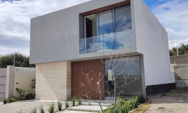 Casa con 192 m² de Terreno, 3 Recámaras en Venta en El Edén Residencial