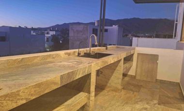 Se vende hermosa casa con 4 recámaras,  jardin y terraza en San Sebastian Tutla, Oaxaca