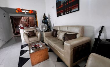 SE VENDE CASA EN CONJUNTO – BOSQUES DE ABAJAN 2