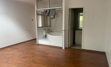 Oportunidad de inversión amplia casa en salida Sur de Valdivia