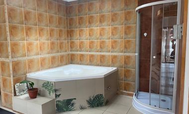 Oportunidad de inversión amplia casa en salida Sur de Valdivia