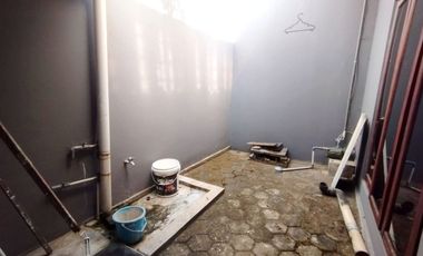 Rumah utara UGM dan Sekolah Al Azhar