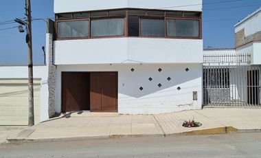 Vendo casa de playa en playa los pulpos Lurin 503 m2, piscina, 5 cocheras