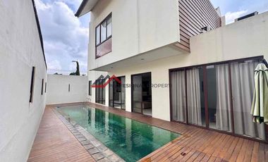 Rumah Modern Minimalis Dalam Town House Dekat Tol Desari