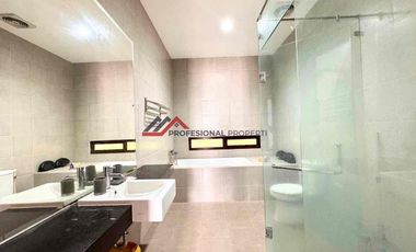 Rumah Modern Minimalis Dalam Town House Dekat Tol Desari