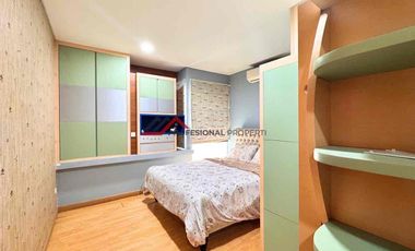 Rumah Modern Minimalis Dalam Town House Dekat Tol Desari