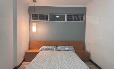 Departamento Amoblado Planta Baja de 2 Dormitorios en Urdesa Central (NO POSEE GARAJE)