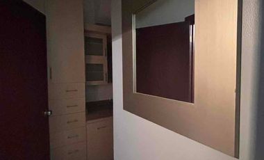 Departamento Amoblado Planta Baja de 2 Dormitorios en Urdesa Central (NO POSEE GARAJE)