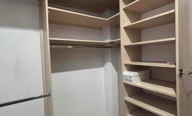 Departamento Amoblado Planta Baja de 2 Dormitorios en Urdesa Central (NO POSEE GARAJE)